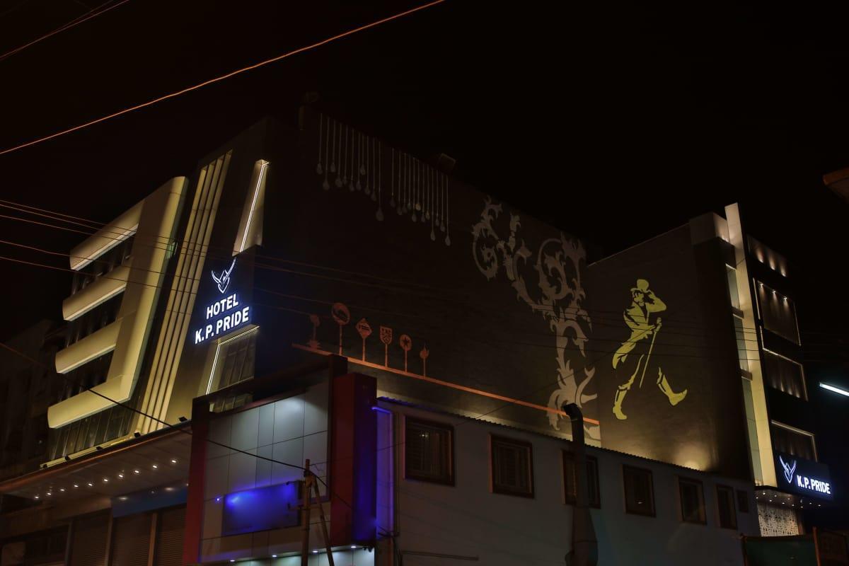 Hotel K P Pride Jalgaon Ngoại thất bức ảnh